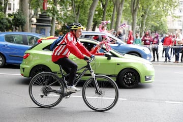 La gran caravana rojiblanca en imágenes