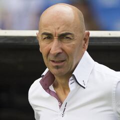 Pako Ayestarán no encuentra el camino en la Liga MX