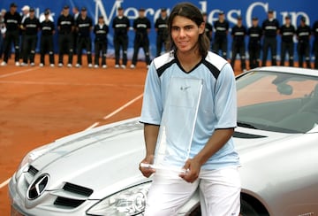 Rafa Nadal en el Torneo de Stuttgart de 2005, ganó a Gastón Gaudio 6-3, 6-3, 6-4. 