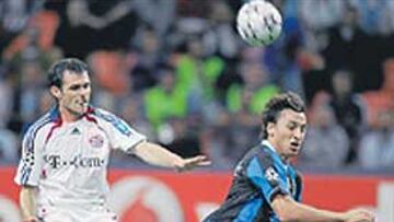 <b>ROJA. </b>Ibrahimovic, que no pudo con Kahn, fue expulsado.