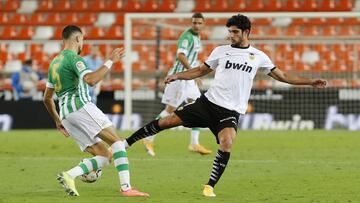 ¿Quién será local en la final de Copa y de qué color vestirán Betis y Valencia?