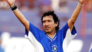 Hoy es el cumpleaños de Jorge Alberto 'Mágico' González, un futbolista que pudo haber llegado al nivel de Cristiano Ronaldo y Lionel Messi.