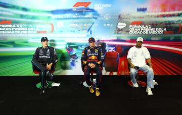 El piloto neeerlandés de Red Bull Racing, Max Verstappen, pole en la prueba de clasficación junto con los pilotos británicos de Mercedes, George Russell y Lewis Hamilton, segundo y tercero respectivamente.