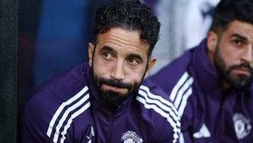 Soccer Football - Carabao Cup - Second Round - Grimsby Town v Manchester United - Blundell Park, Grimsby, Britain - August 27, 2025 Manchester United manager Ruben Amorim before the match Action Images via Reuters/Lee Smith EDITORIAL USE ONLY. NO USE WITH UNAUTHORIZED AUDIO, VIDEO, DATA, FIXTURE LISTS, CLUB/LEAGUE LOGOS OR 'LIVE' SERVICES. ONLINE IN-MATCH USE LIMITED TO 120 IMAGES, NO VIDEO EMULATION. NO USE IN BETTING, GAMES OR SINGLE CLUB/LEAGUE/PLAYER PUBLICATIONS. PLEASE CONTACT YOUR ACCOUNT REPRESENTATIVE FOR FURTHER DETAILS..
