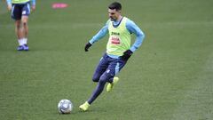 Sergio &Aacute;lvarez entrenando hoy con el Eibar
  