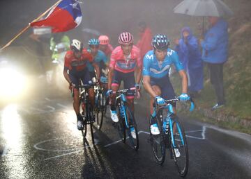 Mikel Landa, Carapaz y Nibali.