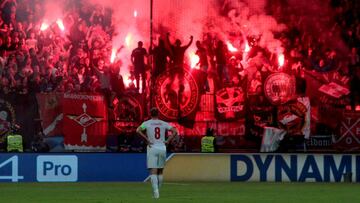 Aficionados del CSKA de Mosc&uacute; durante el encuentro de Champions en el que su equipo empat&oacute; con el Maribor.