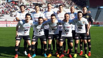 El Yeclano vence y baja de la nube al Real Murcia