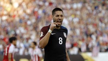 Dempsey celebra el 1-0 ante Paraguay.