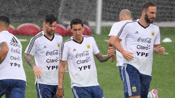 Argentina entrena bajo la lluvia en Barcelona