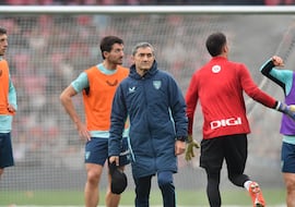 Valverde: “Cuento con los que tenemos, no sé si saldrá alguien. Más complicado es que vengan”