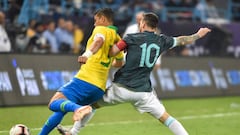 Silva says Messi tries to control referees and needs to have more respect