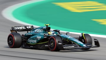 Aston Martin's Spanish driver Fernando Alonso takes part in the second free practice session of the Spanish Formula One Grand Prix at the Circuit de Catalunya on June 2, 2023 in Montmelo, on the outskirts of Barcelona. (Photo by Lluis GENE / AFP)