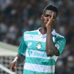 Santos Laguna le conectó una goleada al W Connection