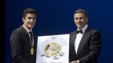 Marc Márquez, con Aspar durante la Gala de la FIM.