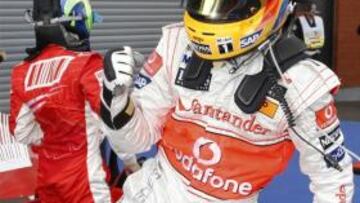 <b>GP BÉLGICA</b> Hamilton ha logrado la pole en Spa y Alonso saldrá desde la tercera línea.