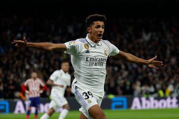 Álvaro Rodríguez celebra su gol durante el partido de la jornada 23 de LaLiga. EFE/ Juanjo Martín
