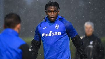 Duván Zapata evita la operación y realizará tratamiento