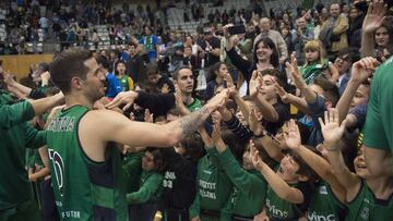 13/05/18 BALONCESTO LIGA ENDESA PARTIDO
JOVENTUT DE BADALONA - FUENLABRADA
LOS JUGADORES CELEBRAN LA SALVACION MATEMATICA
LAPROVITTOLA CON LOS SEGUIDORES