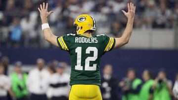 ARLINGTON, TX - JANUARY 15: Aaron Rodgers #12 of the Green Bay Packers reacts after the Packers scored a touchdown against the Dallas Cowboys during the NFC Divisional Playoff Game at AT&amp;T Stadium on January 15, 2017 in Arlington, Texas.   Ezra Shaw/Getty Images/AFP
 == FOR NEWSPAPERS, INTERNET, TELCOS &amp; TELEVISION USE ONLY ==