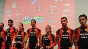 De Santos: "Cuento con Valverde y Contador"