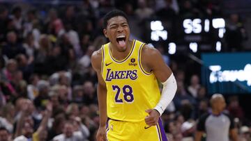 Rui Hachimura, feliz tras batir su récord de anotación en pista de los Jazz.