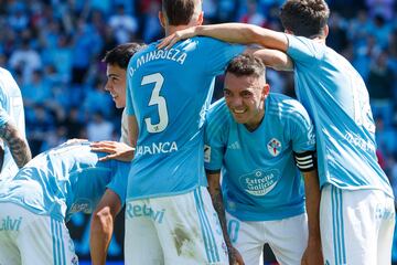 Es costumbre suya aparecer encada final de temporada para salvar a su Celta del descenso. El pasado s¨¢bado, contra Las Palmas, Iago Aspas hizo dos goles y dio dos asistencias en el 4-1. Insiste en que se le tenga en cuenta para ir a la Eurocopa.