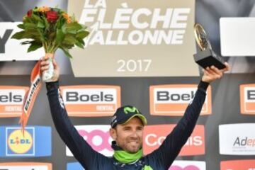 El español Alejandro Valverde del Movistar celebra su victoria en la Flecha Valona en el Muro de Huy