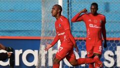 Cienciano supera a Universitario sobre el final del partido
