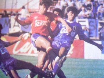 Debut&oacute; en 1989 con la camiseta de Uni&oacute;n Espa&ntilde;ola. Sus primeros goles profesionales los anot&oacute; en febrero de ese a&ntilde;o en un amistoso ante Rangers (3-2). En 1988 ya estaba en el plantel hispano, pero no sum&oacute; minutos.