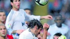 Tres remates entre Kaká y Raúl: muy poca pólvora