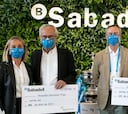 Banco Sabadell entrega los 'aces' solidarios a Fundación Probitas y al Hospital Germans Trias i Pujol