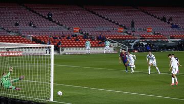 "Es penalti claro, amonestación"