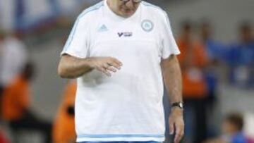 El técnico argentino no negociará con la FMF su llegada al Tri.