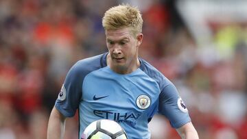 De Bruyne podría llegar al partido frente al Barcelona