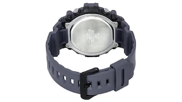 Así es el reloj digital de Casio al estilo Garmin que está revolucionando la moda masculina