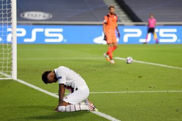 Atalanta de Bérgamo y el París Saint Germain se enfrentaron por los cuartos de final de la Champions League en el Estadio da Luz en Lisboa.