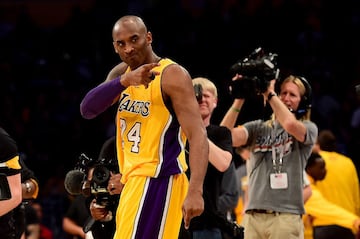 El legendario Kobe Bryant fue inducido al Salón de la Fama de la NBA