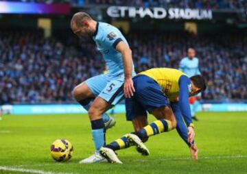 Alexis Sánchez tuvo una activa participación en el triunfo de Arsenal sobre Manchester City de Manuel Pellegrini.