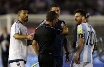 Messi tuvo un incidente con el árbitro Sandro Ricci del encuentro de clasificación para el Mundial 2018 ante Chile que le costó una sanción de 4 partidos (con posible rebaja). 
