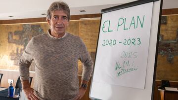 Pellegrini, en el anuncio de su renovación.