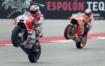 Andrea Dovizioso y Marc Márquez 