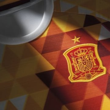 La segunda equipación que ha presentado la Selección Española para la Eurocopa 2016.