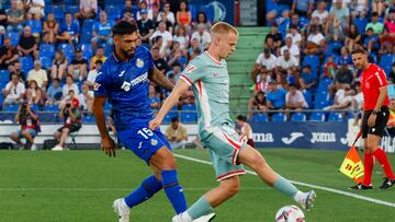Alderete, con Vermeeren en el amistoso entre el Atlético y el Getafe del pasado 3 de agosto.