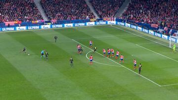 Hacia tiempo que no se veía una falta de Cristiano así: alucinante el golpeo...