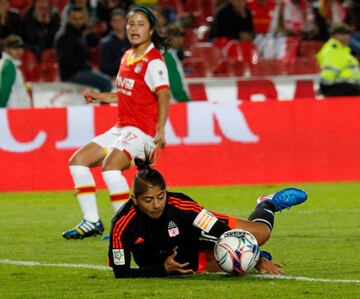 Partidazo en El Campín entre Santa Fe y América de Cali, por las semifinales del fútbol femenino.