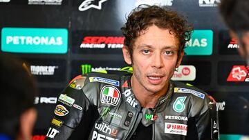 Crítica de Rossi a Öncü y palo general a Moto3: "Están locos"