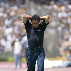 Hugo Sánchez se enteró que no sería DT de Cruz Azul por la TV