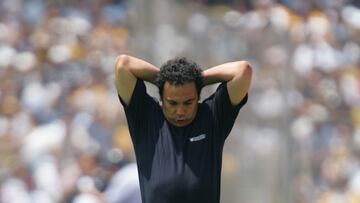 during the game Pumas UNAM vs Guadalajara, corresponding to the grand final of the Torneo Clausura 2004, at Olimpico Universitario Stadium, on June 13, 2004.
<br><br>
duante el partido Pumas UNAM vs Guadalajara, correspondiente a la gran final del Torneo Clausura 2004, en el Estadio Olimpico Universitario, el 13 de Junio de 2004.