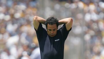 during the game Pumas UNAM vs Guadalajara, corresponding to the grand final of the Torneo Clausura 2004, at Olimpico Universitario Stadium, on June 13, 2004.

&lt;br&gt;&lt;br&gt;

duante el partido Pumas UNAM vs Guadalajara, correspondiente a la gran final del Torneo Clausura 2004, en el Estadio Olimpico Universitario, el 13 de Junio de 2004.